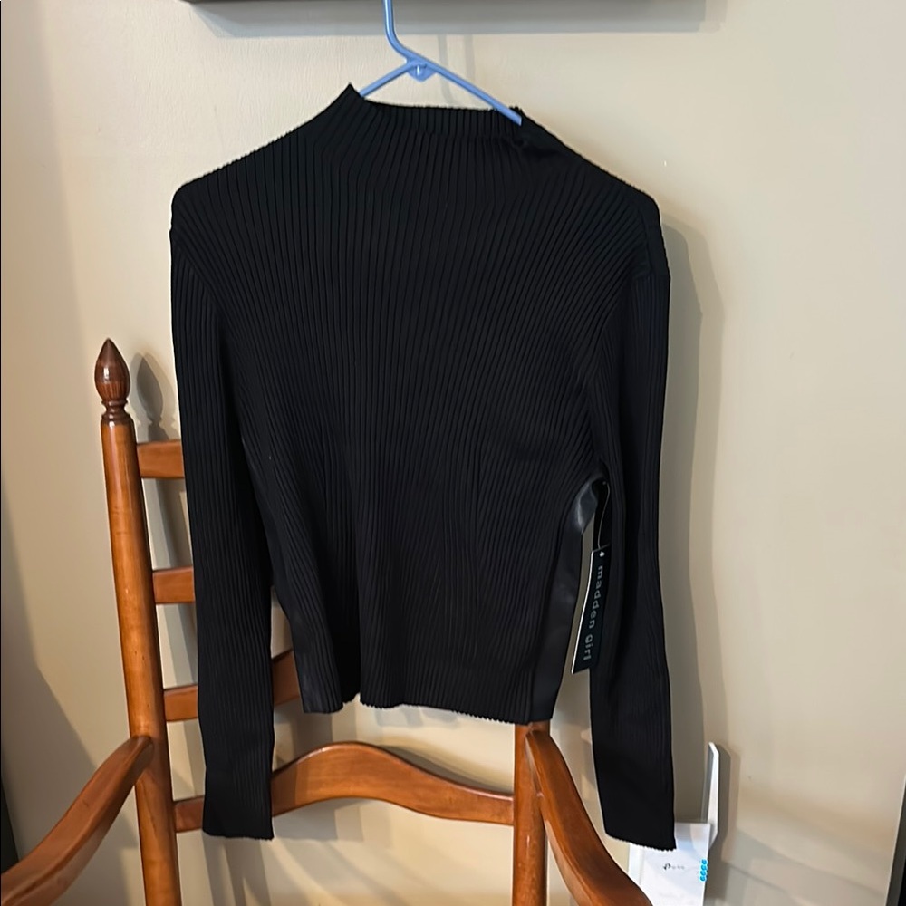 Madden Girl Black Ribbed Long Sleeve Top